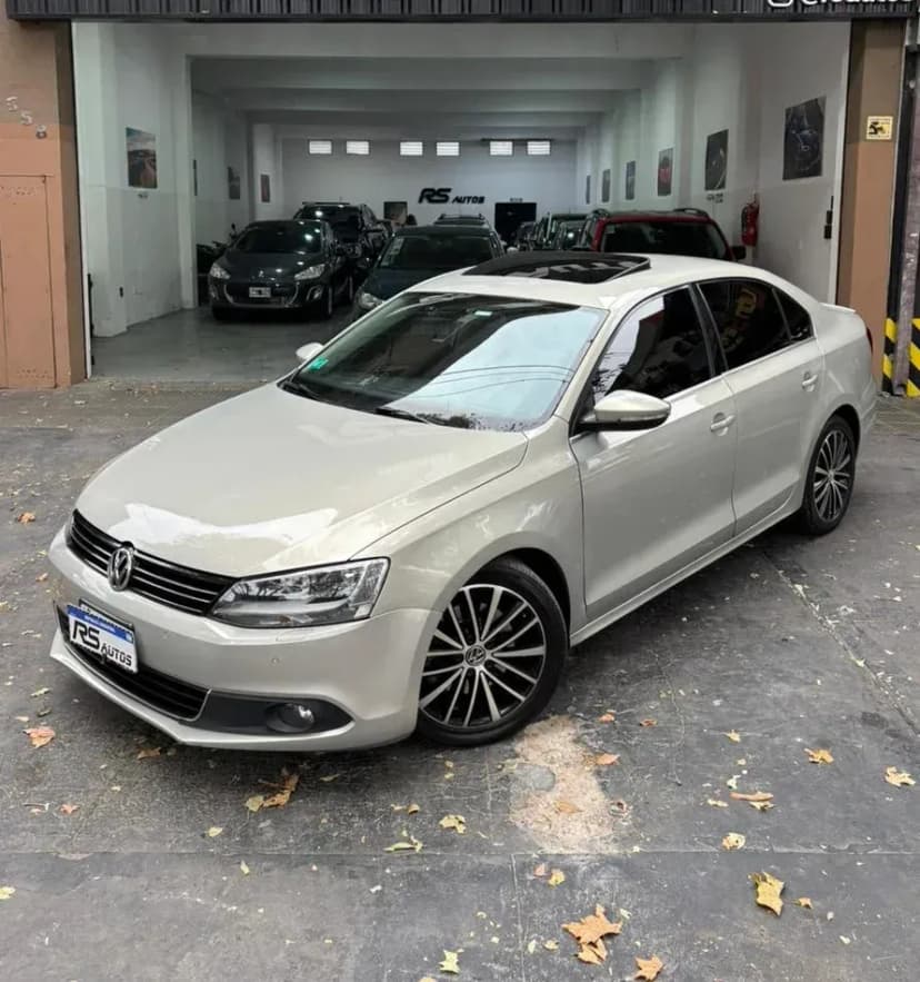 Volkswagen Vento 2.0 Sportline Tsi 200cv