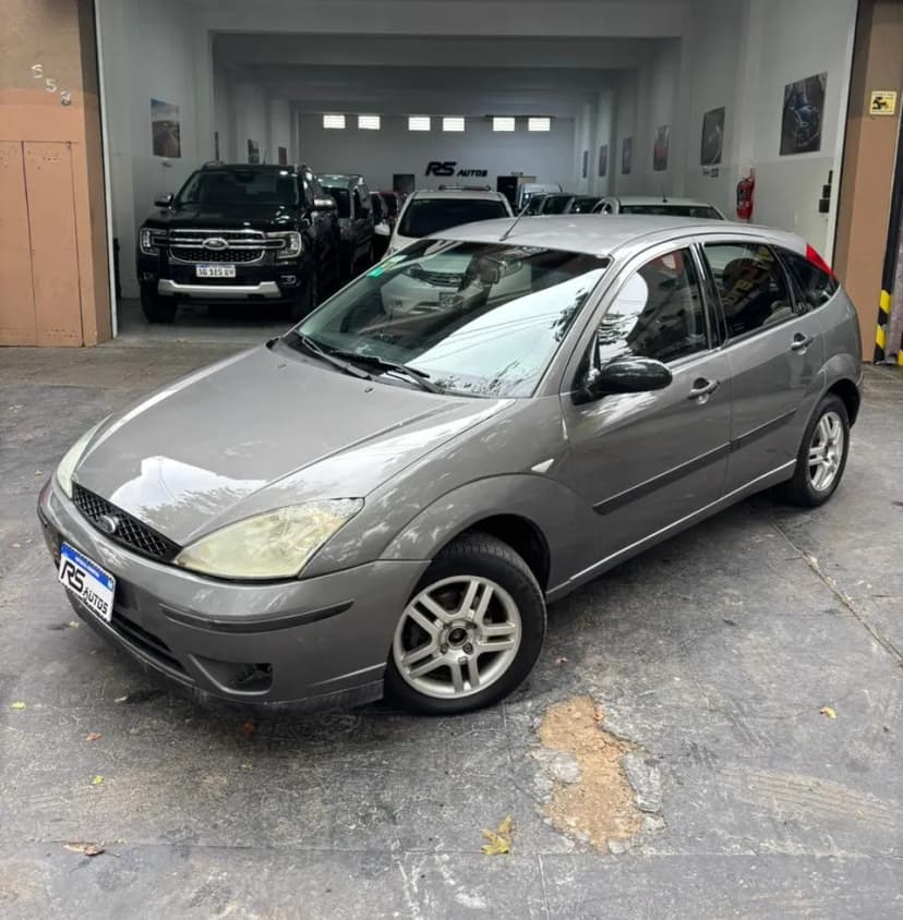 Ford Focus 1.8 Tdci Ghia 5P